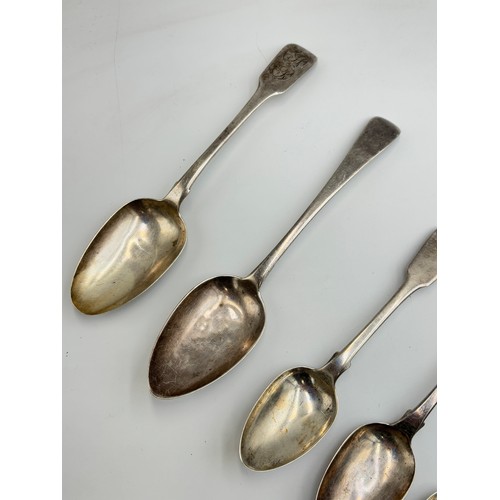 2254A - Five Georgian hallmarked London silver table spoons - approx. gross weight 258g