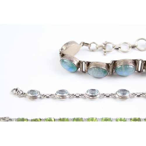 2095 - Three sterling silver gemstone bracelets to include moonstone, peridot - approx. gross weight 76g