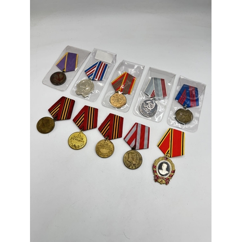 2497 - Ten USSR medals