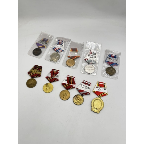 2497 - Ten USSR medals