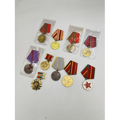 2501 - Ten USSR medals