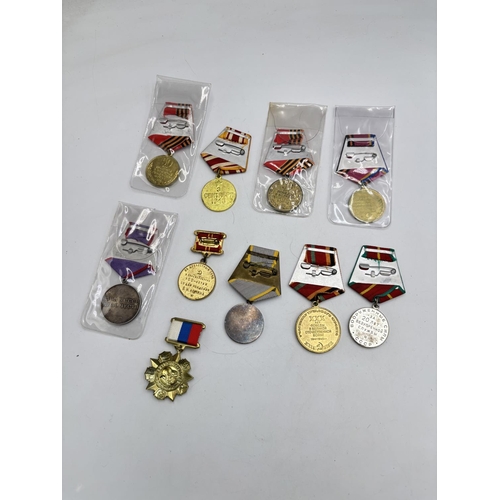 2501 - Ten USSR medals