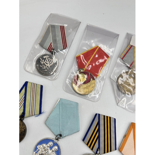 2502 - Ten USSR medals