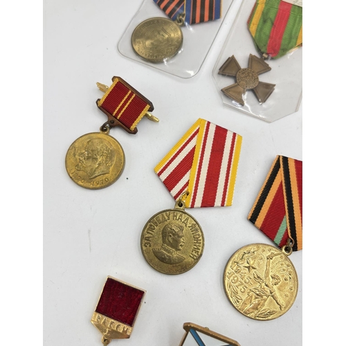 2503 - Ten USSR medals