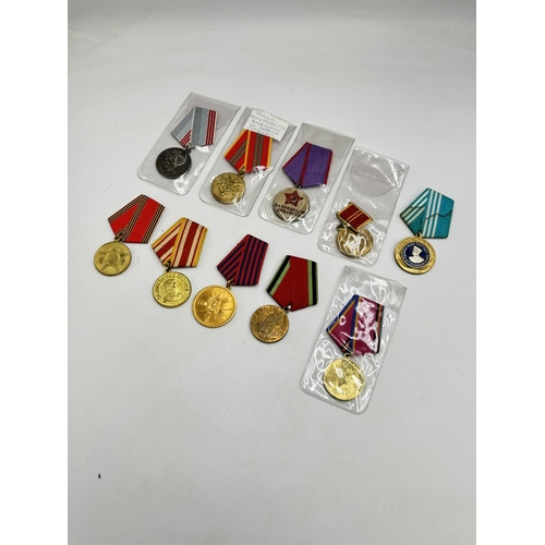 2504 - Ten USSR medals