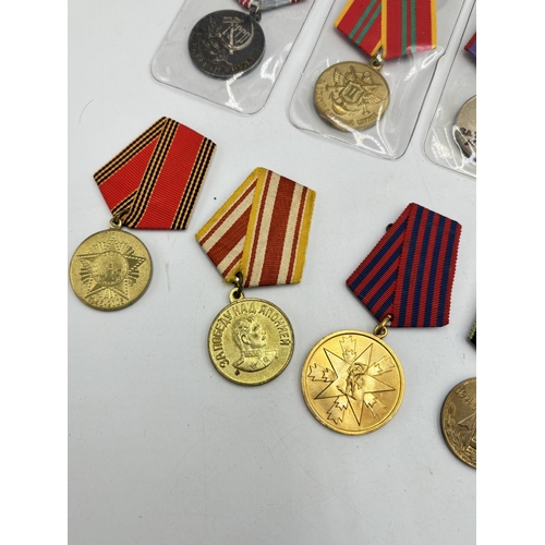 2504 - Ten USSR medals