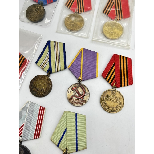 2506 - Ten USSR medals