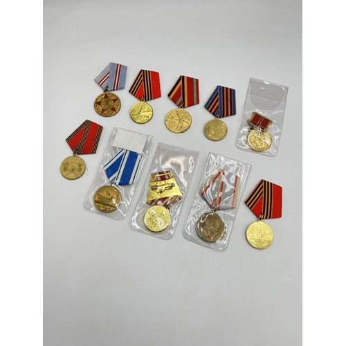 2507 - Ten USSR medals