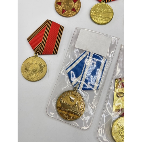 2507 - Ten USSR medals