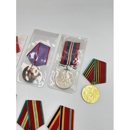 2511 - Ten USSR medals