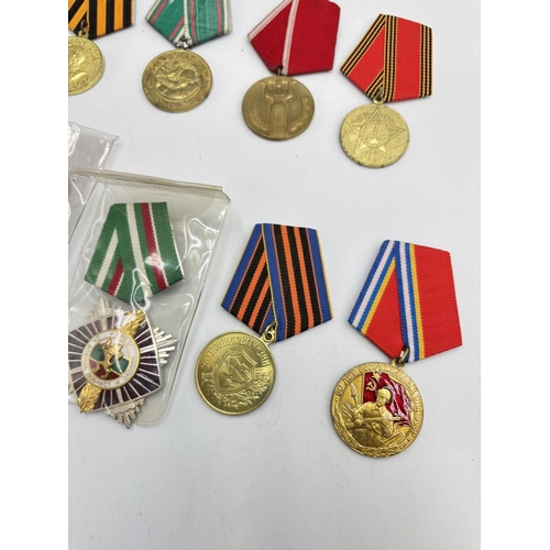 2512 - Ten USSR medals