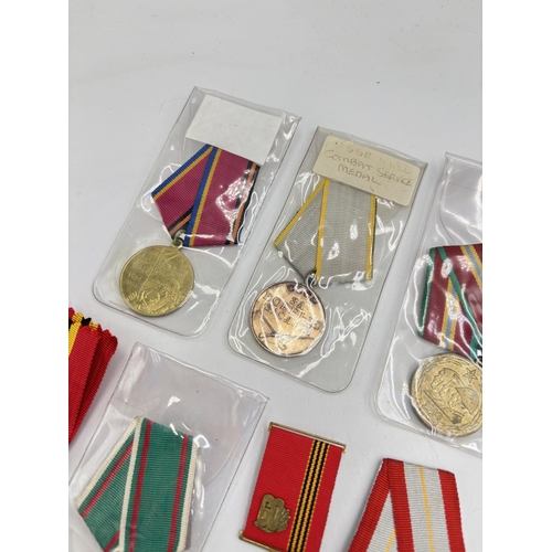 2513 - Ten USSR medals