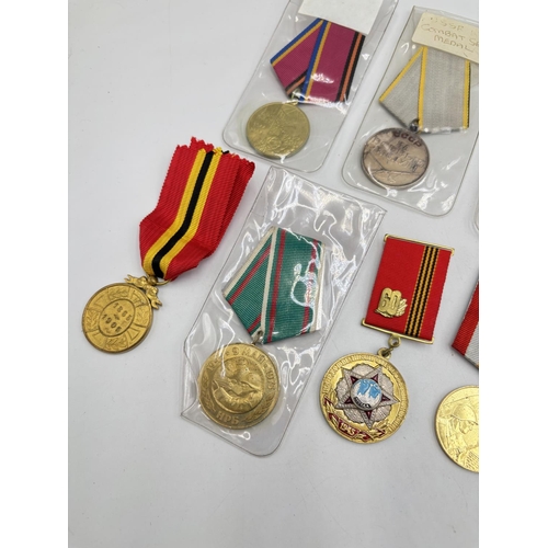 2513 - Ten USSR medals