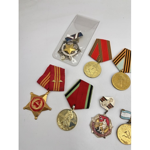 2514 - Ten USSR medals