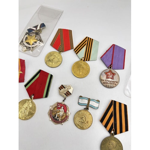 2514 - Ten USSR medals