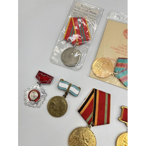 2517 - Ten USSR medals