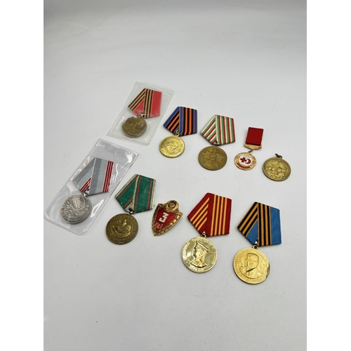 2521 - Ten USSR medals