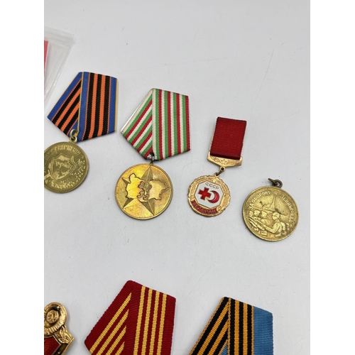 2521 - Ten USSR medals