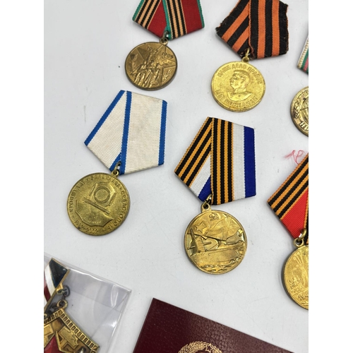 2523 - Ten USSR medals