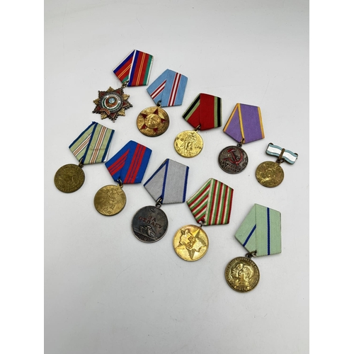 2524 - Ten USSR medals