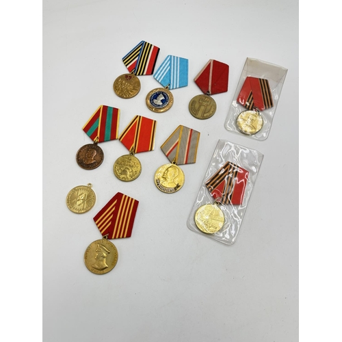 2526 - Ten USSR medals