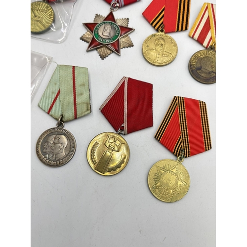 2527 - Ten USSR medals