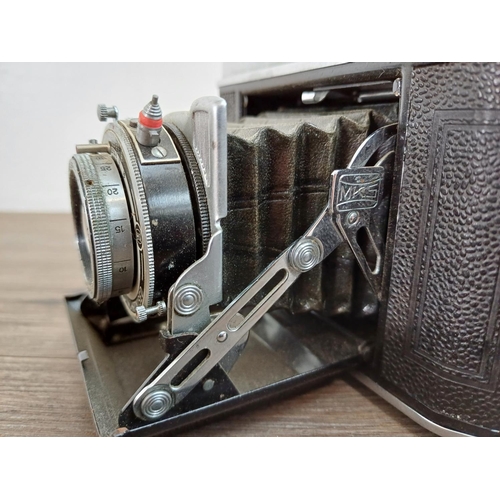 23 - A cased early 1950s Mizuho Optical Camera Co. Ltd. Mizuho-Six IIIB 6x6 or 4.5×6 folding viewfinder c... 