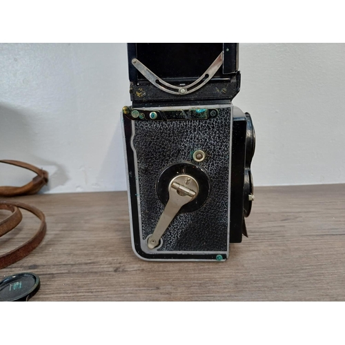 31 - A cased 1930s Franke & Heidecke Rolleiflex 'Old Standard' model 622 (serial no. 461646) TLR camera f... 