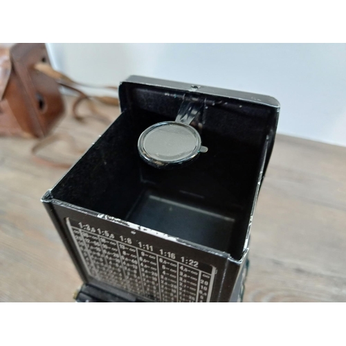 31 - A cased 1930s Franke & Heidecke Rolleiflex 'Old Standard' model 622 (serial no. 461646) TLR camera f... 