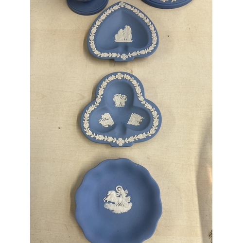 289 - Seven pieces of Wedgwood pale blue Jasperware