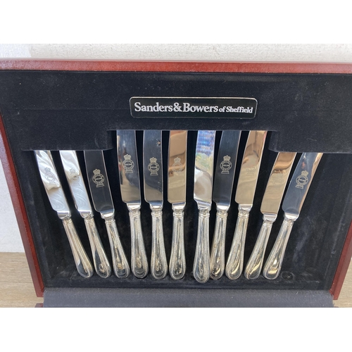 307 - A Sanders & Bowers of Sheffield canteen of stainless steel cutlery