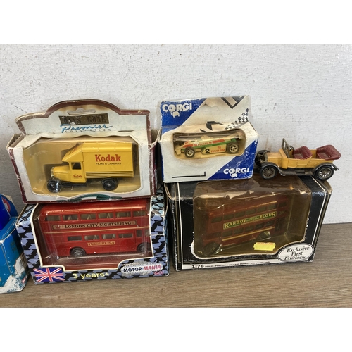 336 - A collection of diecast model vehicles to include Days Gone 52009 1935 Morris Parcels van, Telitoy M... 