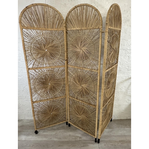 32 - Four pieces of furniture, one wicker three section folding dressing screen, one wicker armchair and ... 