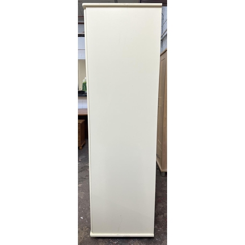 44A - A modern white laminate triple wardrobe - approx. 189cm high x 115cm wide x 55cm deep