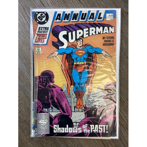 464 - Approx. one hundred and thirty DC comics. Includes Superman (vol.1) #338, #501, #563 and #591, Super... 