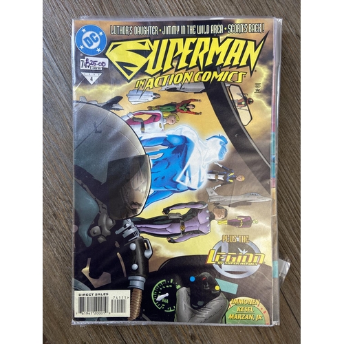 464 - Approx. one hundred and thirty DC comics. Includes Superman (vol.1) #338, #501, #563 and #591, Super... 