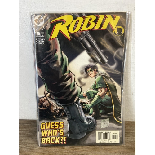 465 - Approx. one hundred and sixty DC comics. Robin (vol.1) includes #0, #1, #3, #4, #5, #6 (two copies),... 