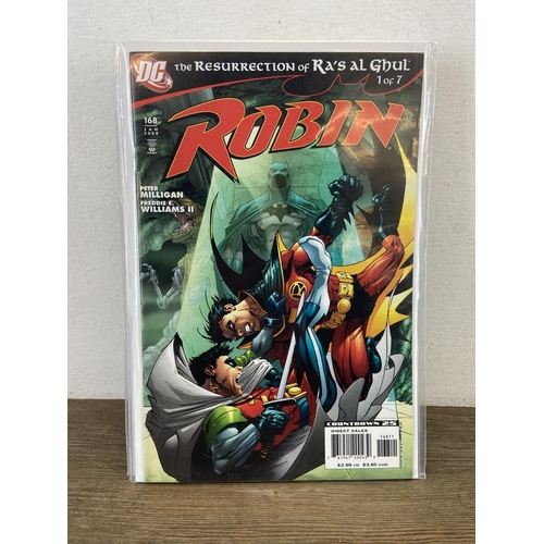 465 - Approx. one hundred and sixty DC comics. Robin (vol.1) includes #0, #1, #3, #4, #5, #6 (two copies),... 