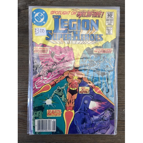 466 - Approx. two hundred DC comics. Includes Legion of Super-Heroes (vol.1) #270 and #283, Legion of Supe... 