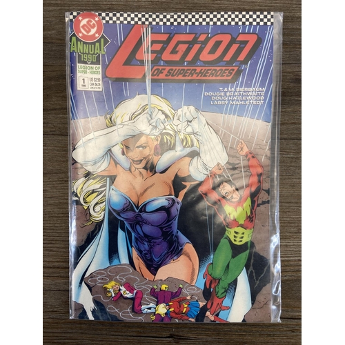 466 - Approx. two hundred DC comics. Includes Legion of Super-Heroes (vol.1) #270 and #283, Legion of Supe... 