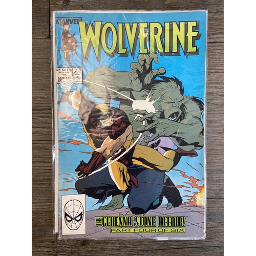 475 - Approx. two hundred Marvel comics. Includes Wolverine & The X-Men (vol.1) #4, #38 and #40 (three cop... 