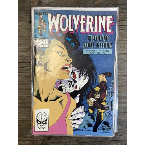 475 - Approx. two hundred Marvel comics. Includes Wolverine & The X-Men (vol.1) #4, #38 and #40 (three cop... 