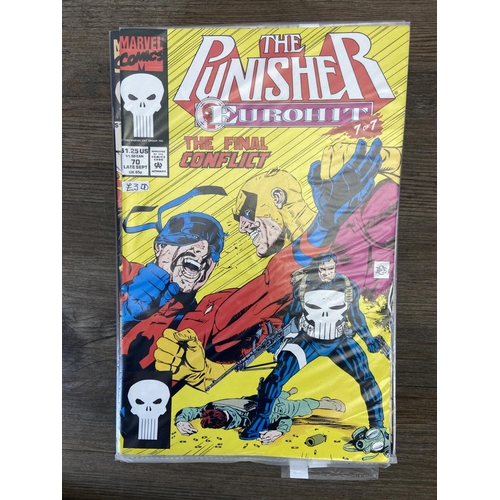 476 - Approx. one hundred and twenty Marvel comics. Includes The Punisher (vol.2) #63, #65, #66, #67, #68,... 