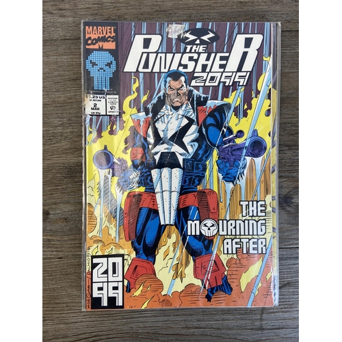 476 - Approx. one hundred and twenty Marvel comics. Includes The Punisher (vol.2) #63, #65, #66, #67, #68,... 