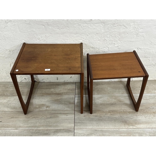 68 - A mid 20th century G Plan Quadrille teak nest of two tables - approx. 49cm high x 53cm wide x 43cm d... 