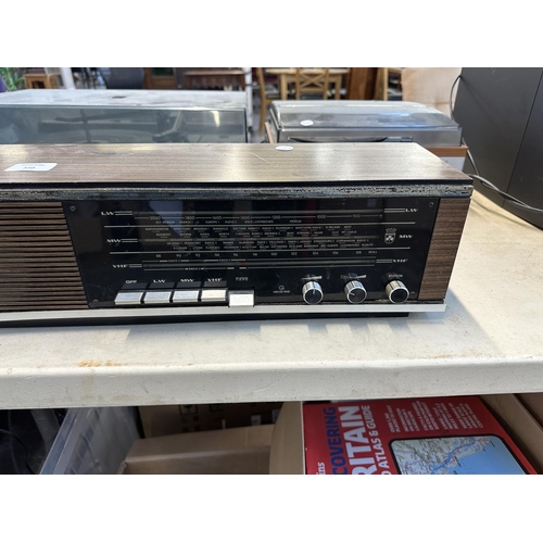 550 - Three items, one Grundig RF111GB LW/MW/VHF radio, one Fidelity UA10 two-speed autochanger turntable ... 