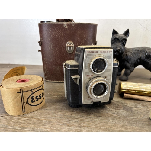 441 - A collection of items to include Ronson mother of pearl cigarette lighter, Kodak Brownie Reflex 20 c... 