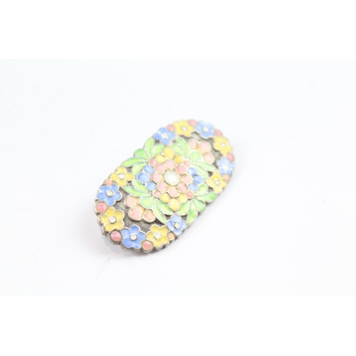 2094 - A Bernard Instone Arts and Crafts silver floral enamel brooch - approx. gross weight 9g