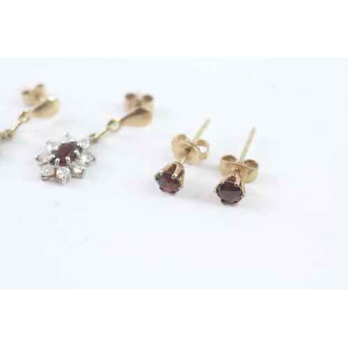 2015 - A pair of 9ct gold garnet and CZ earrings - approx. gross weight 1.7g