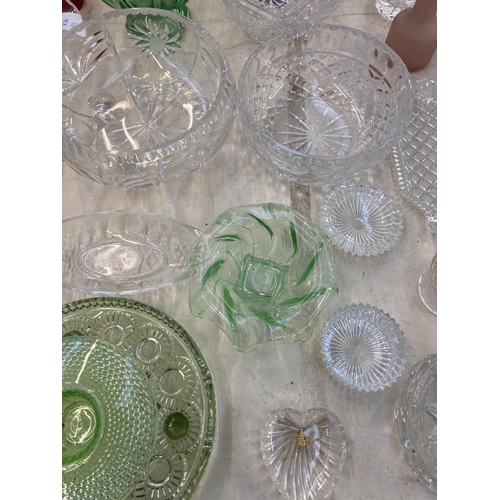 1269 - A collection of glassware to include Depression glass, cut crystal etc.